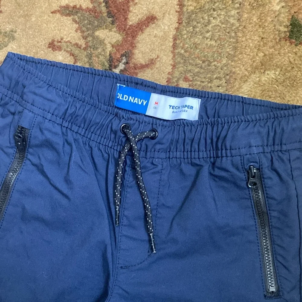 NWOT! Old Navy Built-in Flex Tapered Tech Pants for Boys.